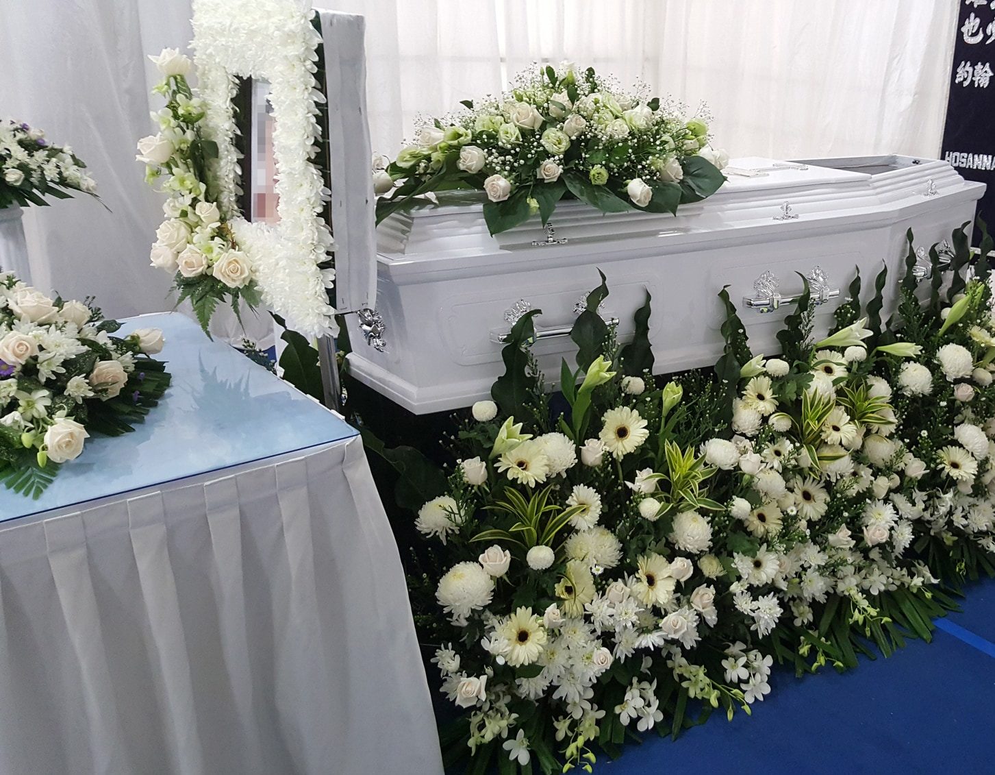 Funeral Decorations Pictures | Shelly Lighting